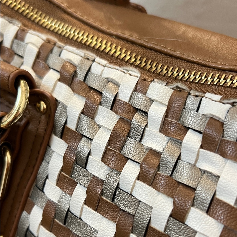 Steve Madden Brown, Gray, White Woven Handbag, Yellow Liner - NWOT Vegan Leather - Picture 8 of 8
